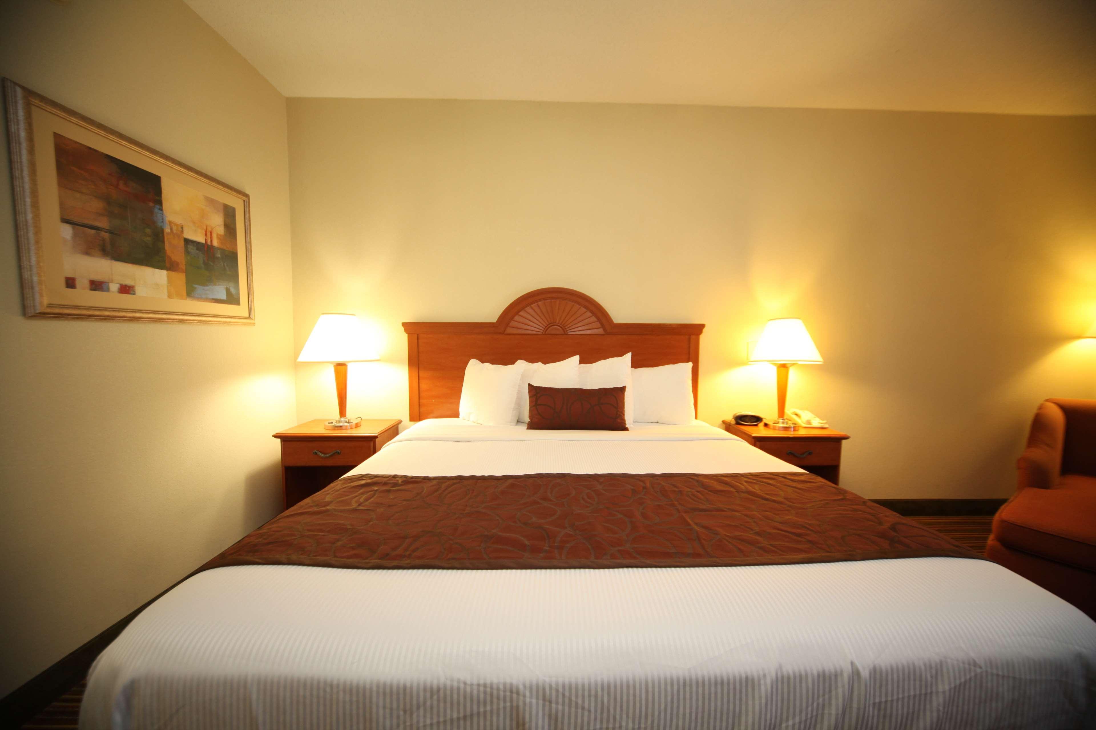 Best Western Plus Edison Inn Garner Exteriör bild
